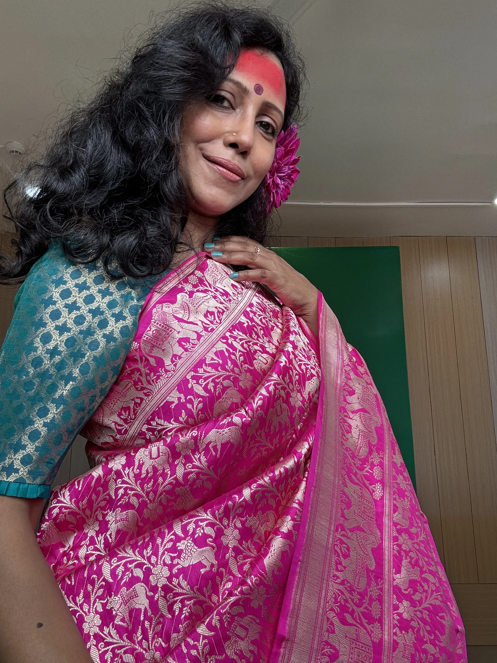 GULABI VAN view 3