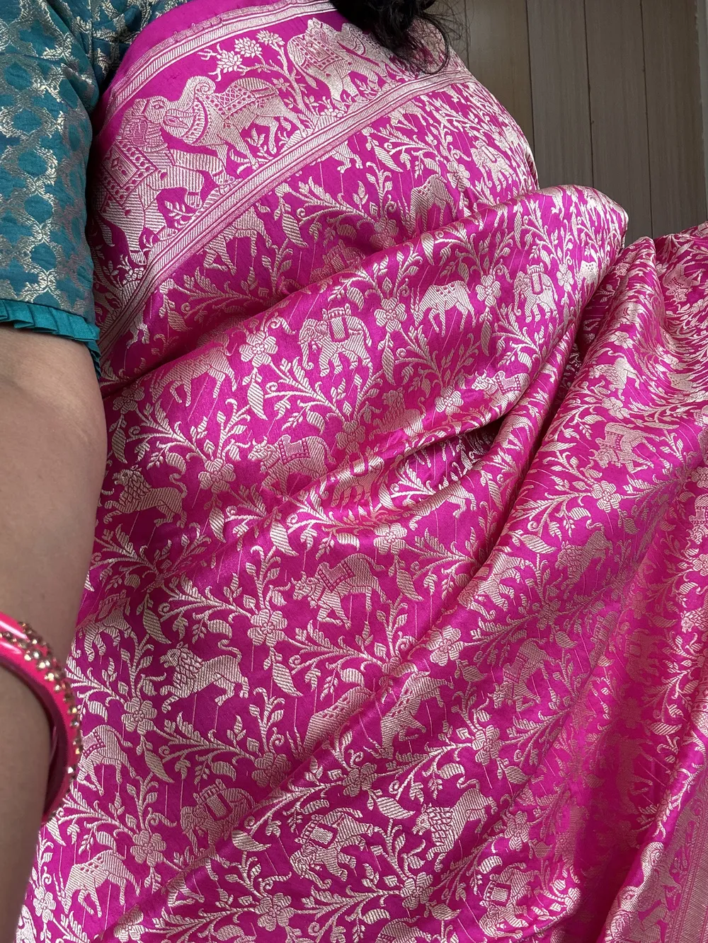 GULABI VAN